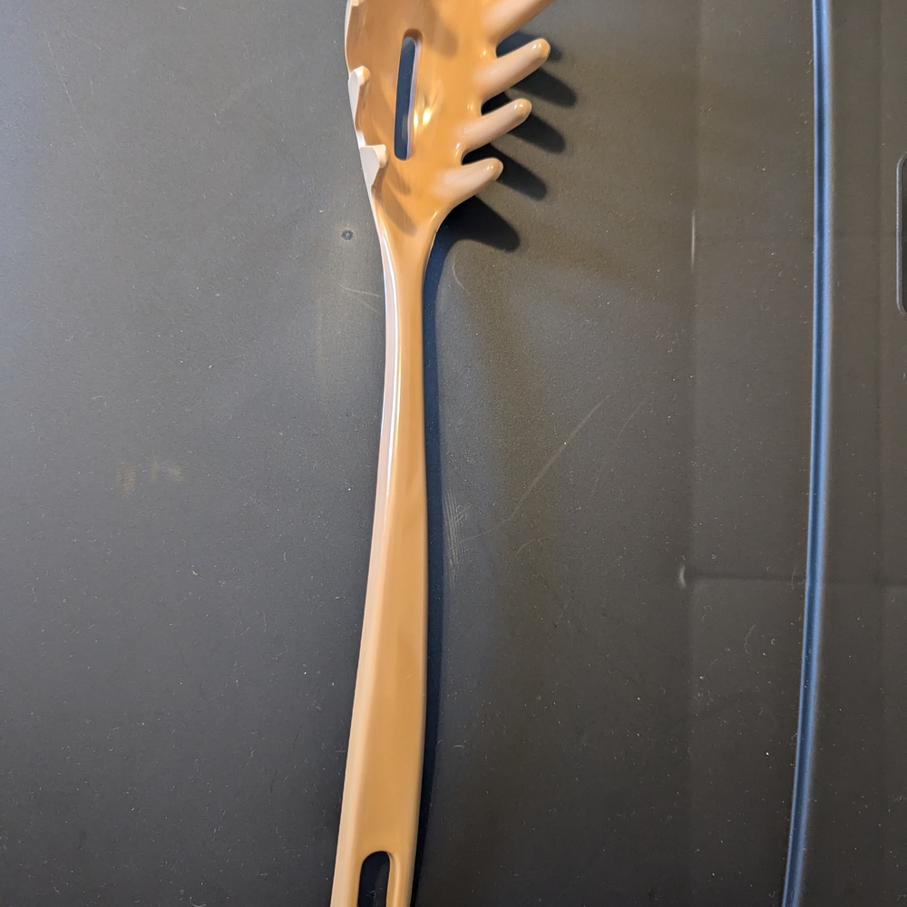 VINTAGE EKCO SLOTTED PASTA SPOON Dishwasher Safe USA Almond Serving Utensil Food